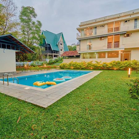 Glen Castle Vagamon Pool Resort By Voye Homes Екстериор снимка