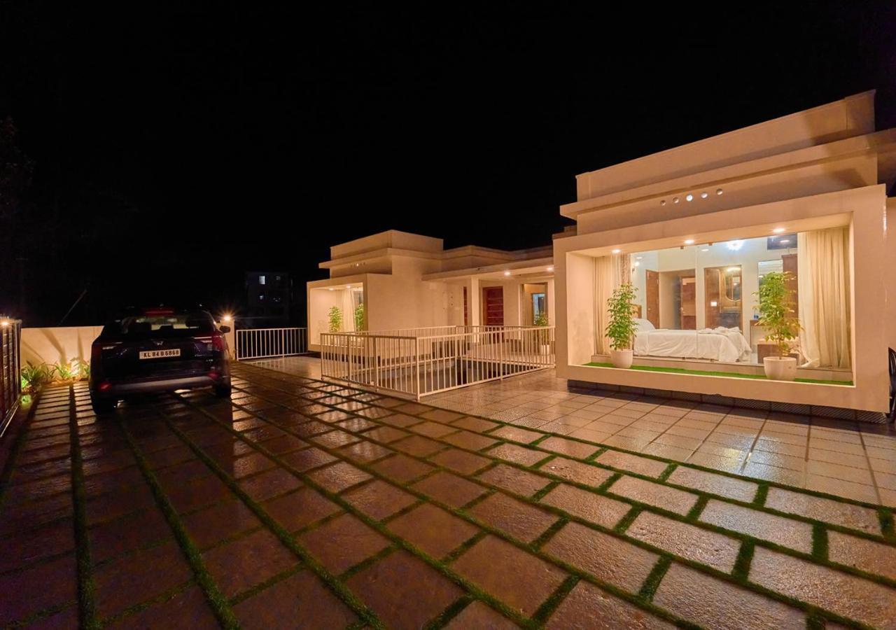 Glen Castle Vagamon Pool Resort By Voye Homes Екстериор снимка