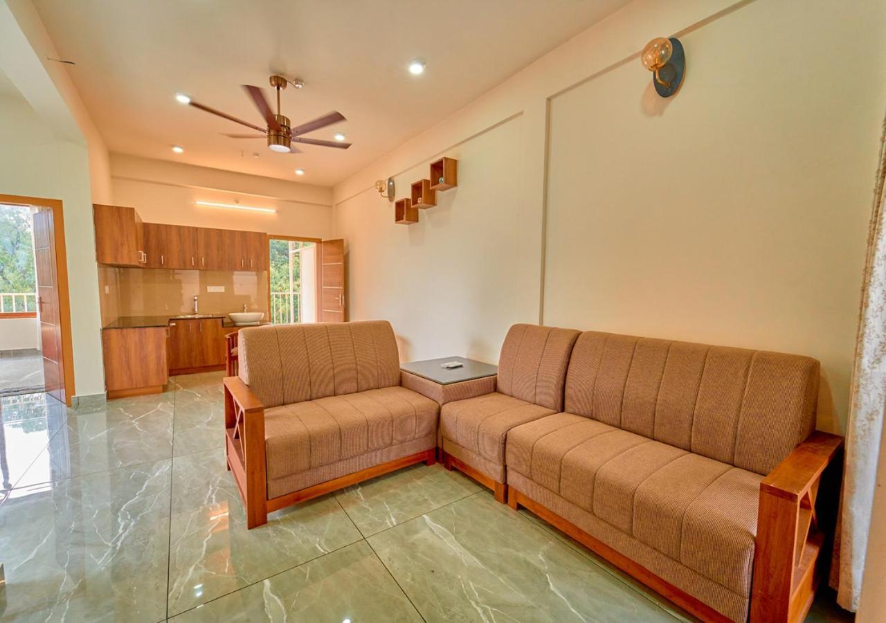 Glen Castle Vagamon Pool Resort By Voye Homes Екстериор снимка